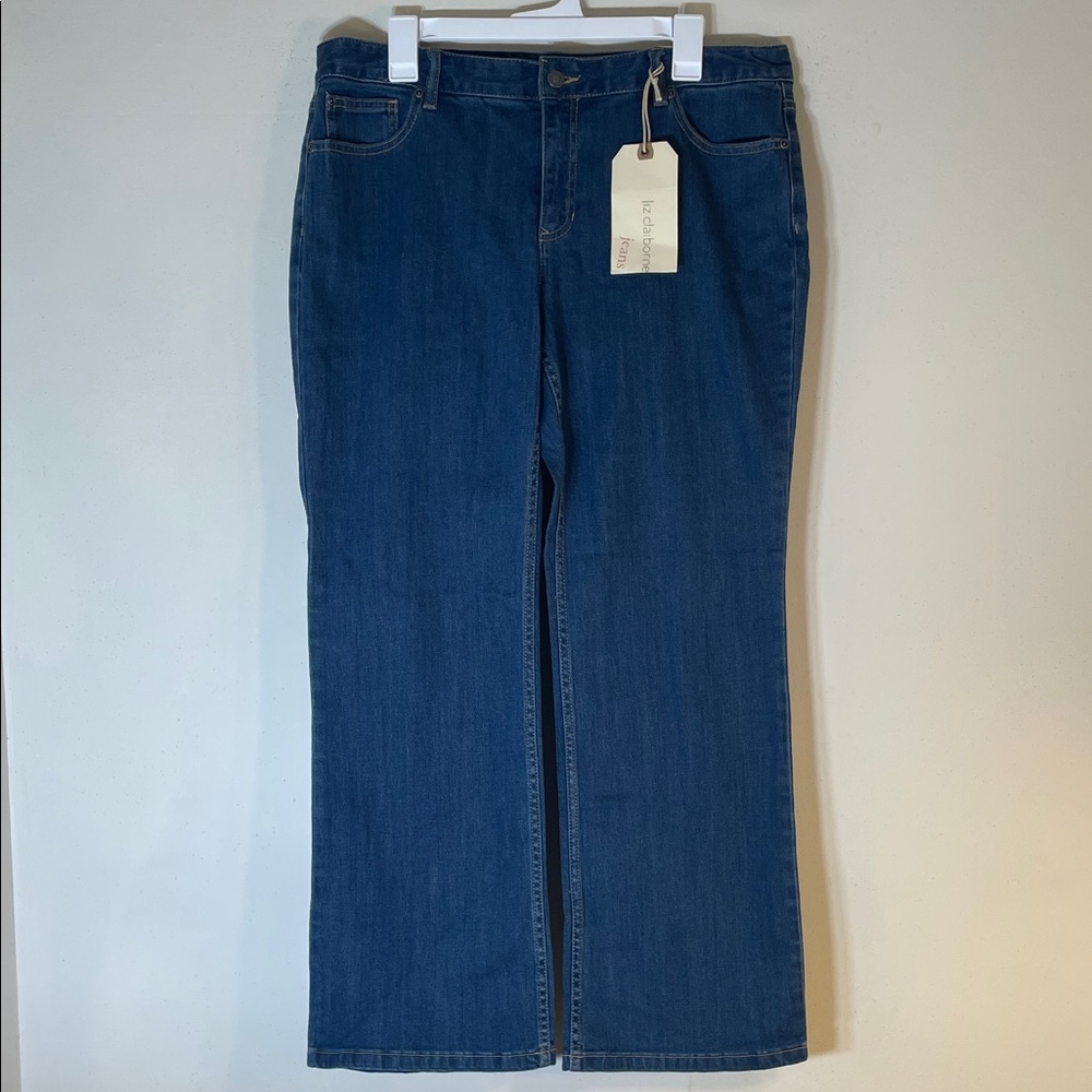 NWT. Liz Claiborne Boot Cut Jeans. 16 Petite.